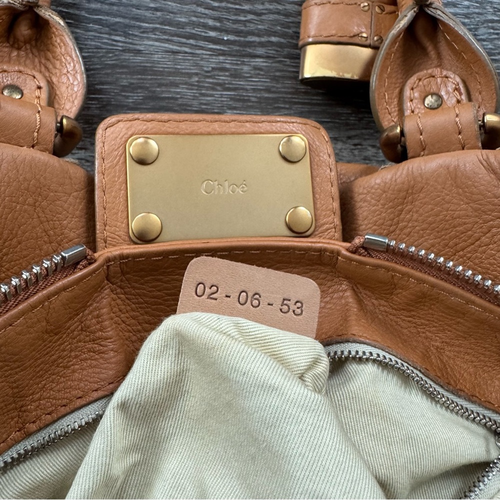 Chloe Paddington Leather Handbag with Lock - Picture 11 of 12